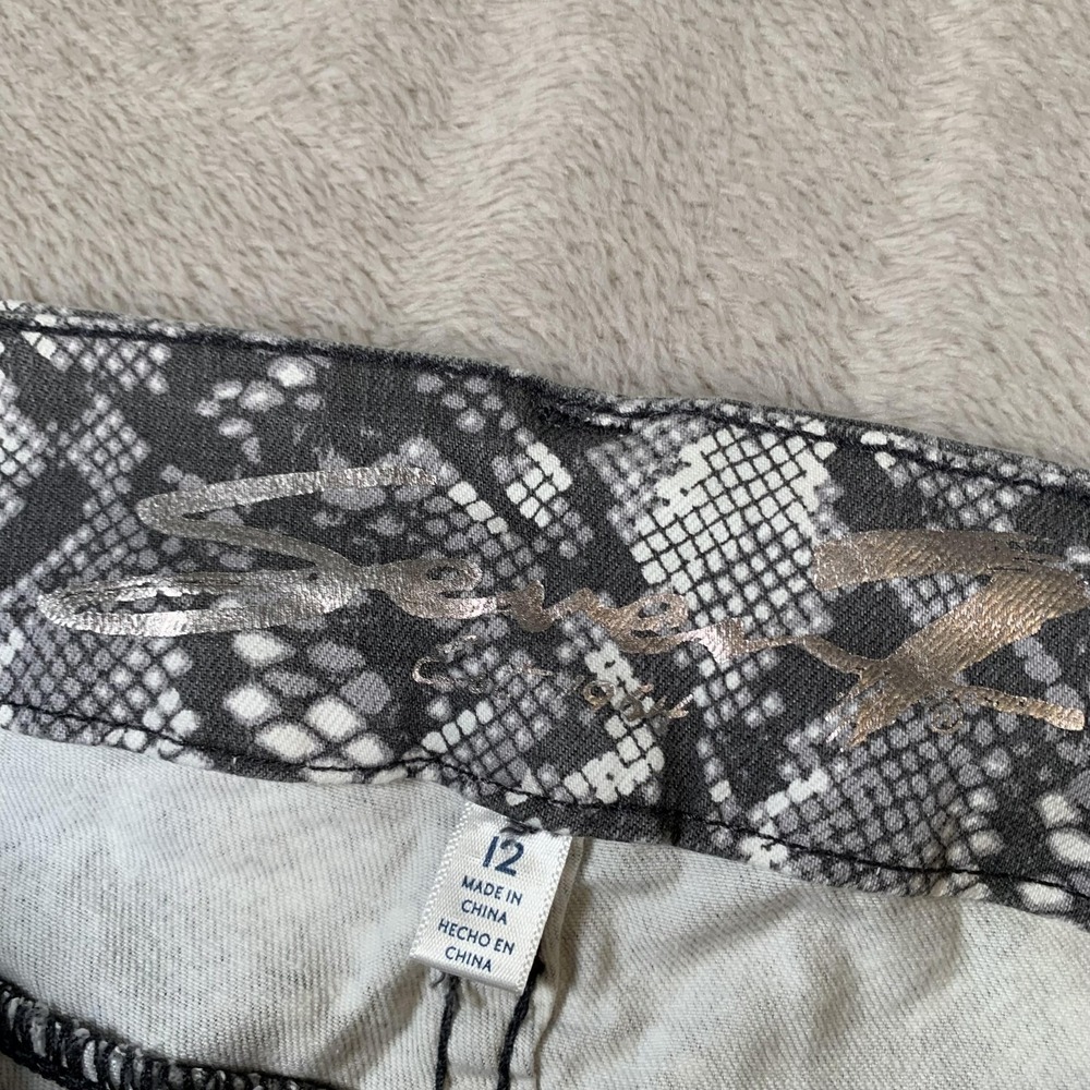 Seven7 Pants Womens 12 Snakeskin Print High Rise Skinny‎ Jeans Tummyless Stretch - Picture 8 of 13